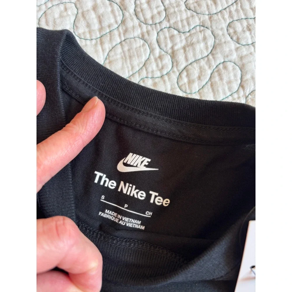 Nike Boys I Am Speed Snail Graphic T-Shirt Black Small
